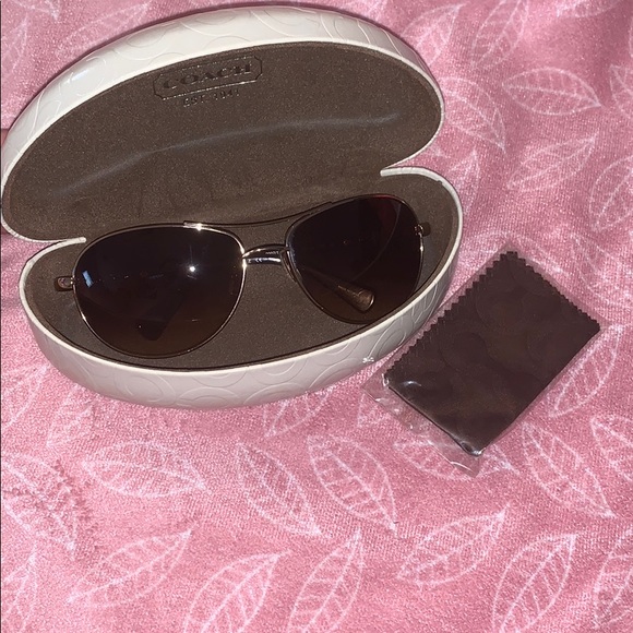 Coach Sunglasses - Picture 3 of 8